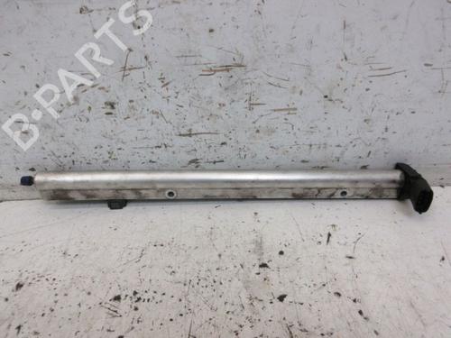 Used Injection rail VOLVO V50 (545) 2.4 (170 hp) 19295811