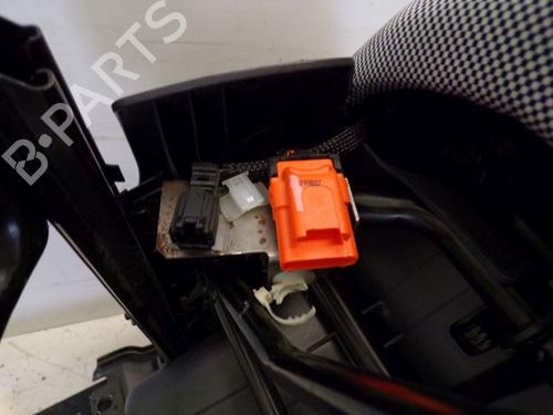 Right front seat FIAT 500 (312_) 1.2 (312AXA1A) | BP37129349C16  - Image 9