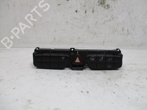 Used Switch MERCEDES-BENZ C-CLASS (W203) C 220 CDI (203.006, 203.008) (143 hp) 18800378