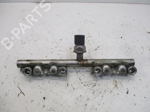 Used Injection rail Injection rail 37119132 37119132