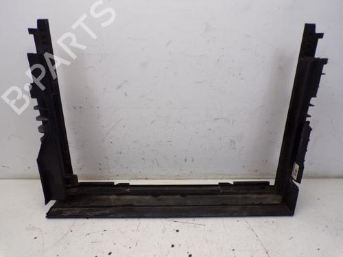 Støtte Støtte BMW 5 (E60) 525 i (192 hp) 37130166 37130166