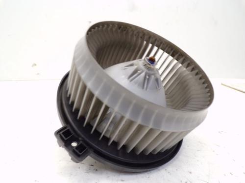 Heater blower motor MITSUBISHI GRANDIS (NA_W) 2.0 DI-D (NA8W) | BP18802560M62