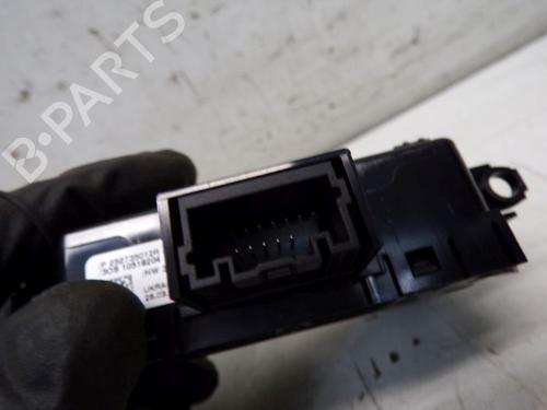 Switch RENAULT MEGANE E-TECH SUV EV60 (BNJ1) | BP29100868I30 