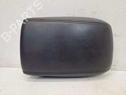 Armlæn Armlæn FORD FOCUS III Turnier 1.0 EcoBoost (125 hp) 39742788 39742788