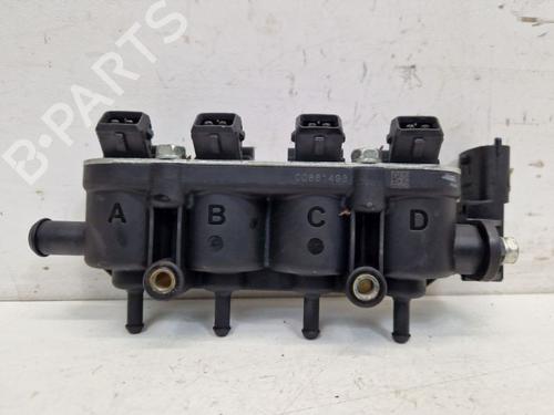 Used Injection rail Injection rail OPEL MERIVA B MPV (S10) 1.4 (75) (120 hp) 33627943 33627943