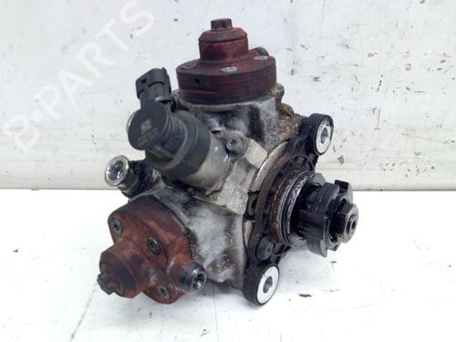 Used Fuel pump VOLVO V50 (545) D3 (150 hp) 24963756