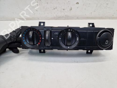 AC-Styringsenhed/Manøvreenhed AC-Styringsenhed/Manøvreenhed VW CRAFTER 30-50 Platform/Chassis (2F_) 2.5 TDI (109 hp) 36859045 36859045