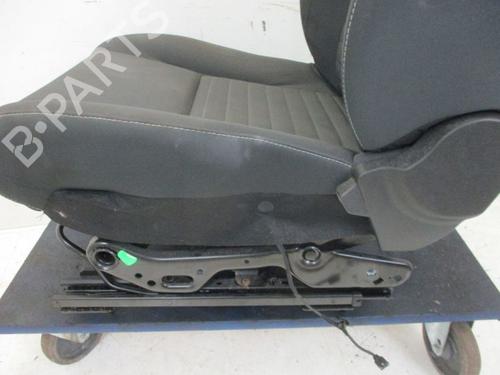 Right front seat RENAULT MEGANE III Hatchback (BZ0/1_, B3_) 1.5 dCi (BZ09, BZ0D, BZ1W, BZ29, BZ14) | BP18796027C16 