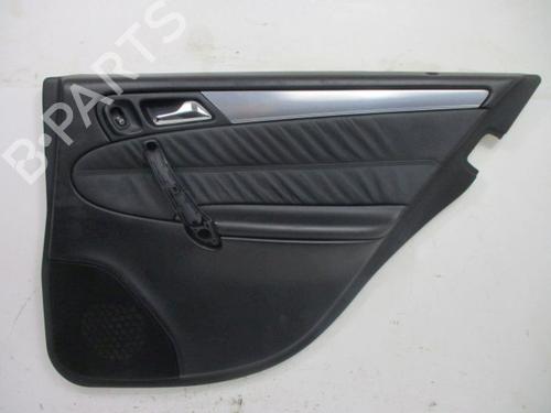 Verkleidung hinten rechts für MERCEDES-BENZ C-CLASS T-Model (S203) C 320 CDI (203.220) (224 hp) 18790748