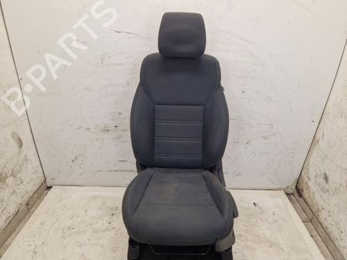 Stol venstre foran Stol venstre foran KIA SORENTO III (UM) 2.4 GDI (188 hp) 37140076 37140076