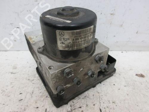 electronic-module-mercedes-benz-c-class-t-model-s203-2001-2002-2003-2004-2005-2006-2007-37123690 main image