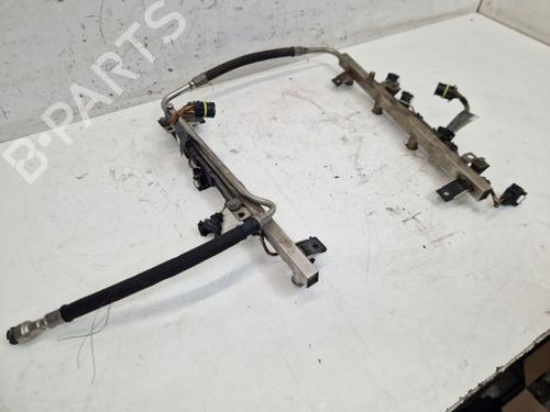 Used Injection rail Injection rail 37135264 37135264