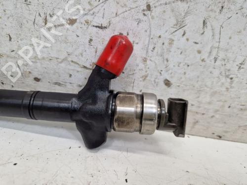 Injector TOYOTA COROLLA Verso (ZER_, ZZE12_, R1_) 2.2 D-4D (AUR10_, AUR10R) | BP28307672M100 