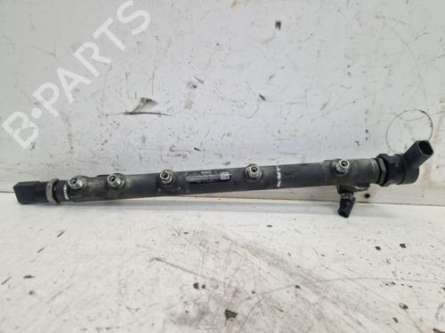 Used Injection rail Injection rail 37142837 37142837