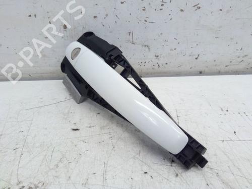 Used Front left exterior door handle OPEL CORSA E (X15) 1.0 (08, 68) (90 hp) 25748872