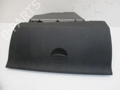 Handskerum CITROËN C4 Coupe (LA_) 1.4 16V (88 hp) 30667580