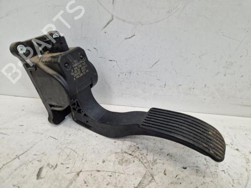 Used Pedal MERCEDES-BENZ VITO Bus (W639) 115 CDI (639.701, 639.703, 639.705) (150 hp) 32230191