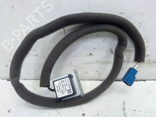 Antenne/Base Antenne/Base NISSAN QASHQAI I (J10, NJ10) 2.0 (141 hp) 37142258 37142258