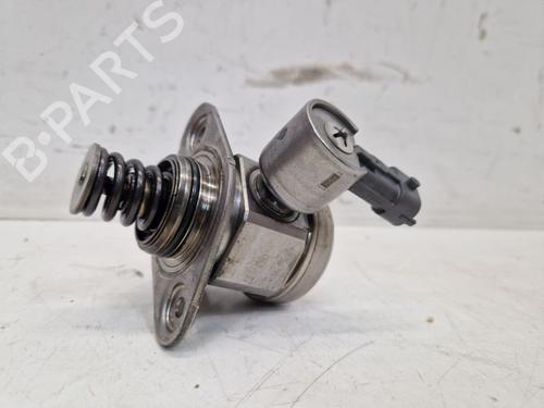 Used Injection pump Injection pump FORD FOCUS III Turnier 1.0 EcoBoost (125 hp) 39888731 39888731