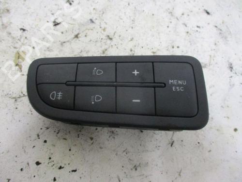 Used Switch FIAT GRANDE PUNTO (199_) 1.4 (199AXB11, 199AXB1A, 199BXB1A, 199AXL1A) (77 hp) 28306934
