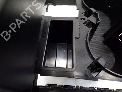 Armrest / Center console MERCEDES-BENZ C-CLASS (W204) C 300 4-matic (204.081) | BP29101984I20 