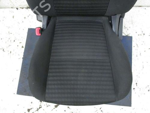Left front seat MITSUBISHI LANCER VIII Sportback (CX_A) 1.6 MIVEC | BP29093514C15 - Image 4