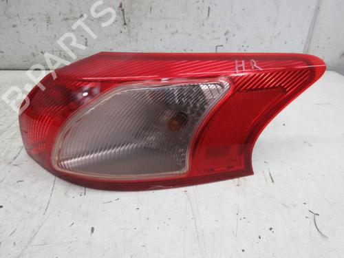 Used Right taillight MITSUBISHI LANCER VIII Sportback (CX_A) 1.6 MIVEC (117 hp) 19298426