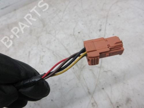 Left mirror CITROËN C4 CACTUS 1.2 VTi 82 | BP30668502C26 