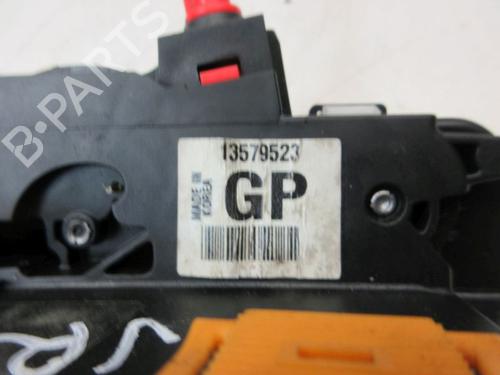 Front right lock OPEL ZAFIRA TOURER C (P12) 1.6 CNG (75) | BP29104033C97 