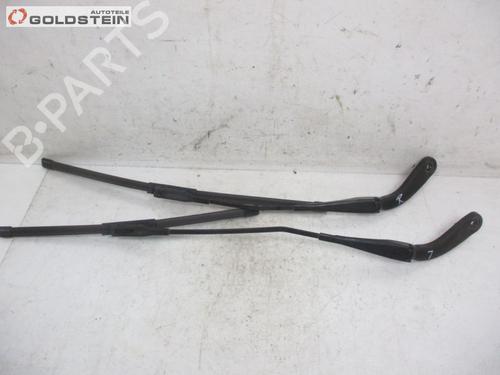 Used Front windshield wiper arm BMW 3 (F30, F80) 320 d (163 hp) 18758961