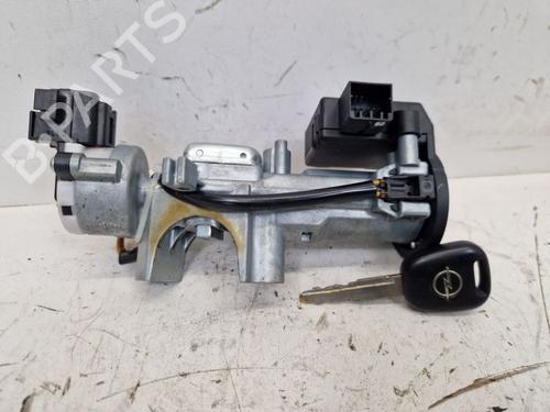 Used Ignition barrel OPEL AGILA B (H08) 1.0 (F68) (65 hp) 29109686