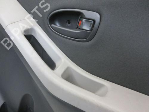 Forreste højre beklædning TOYOTA YARIS (_P9_) 1.4 D-4D (NLP90_, NLP90R) | BP29092204C59 