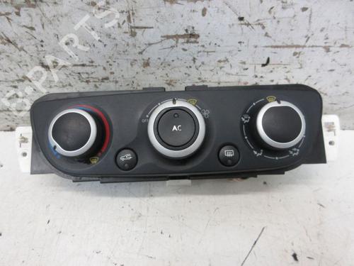 Used Climate control RENAULT MEGANE III Hatchback (BZ0/1_, B3_) 1.5 dCi (86 hp) 19298260