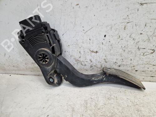 Used Pedal SUZUKI GRAND VITARA II (JT, TE, TD) 1.9 DDiS All-wheel Drive (JT419, TD44, JB419WD, JB419XD,... (129 hp) 29107280