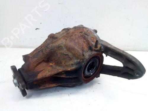Differential hinten für MERCEDES-BENZ VITO Bus (W639) 115 CDI (639.701, 639.703, 639.705) (150 hp) 29232645