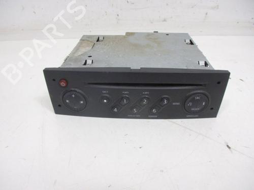 Used Radio RENAULT CLIO III (BR0/1, CR0/1) 1.2 16V (BR02, BR0J, BR11, CR02, CR0J, CR11) (75 hp) 18794377