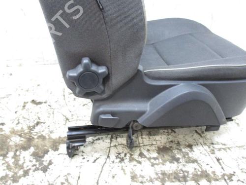Right front seat VOLVO C30 (533) 1.6 | BP18791425C16 