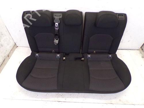 rear-seat-kia-proceed-cd-2018-37122214 main image