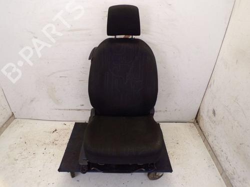 Sæde højre fortil TOYOTA YARIS (_P9_) 1.4 D-4D (NLP90_, NLP90R) (90 hp) 19296478