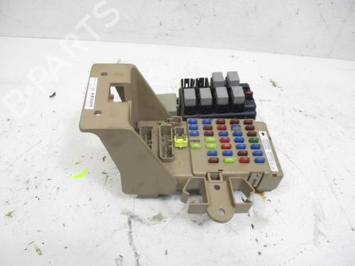 Used Fuse box Fuse box 37114980 37114980