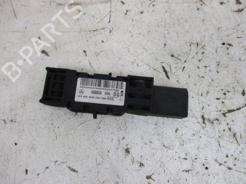 Used Electronic sensor MERCEDES-BENZ C-CLASS (W203) C 230 Kompressor (203.040) (192 hp) 18799441