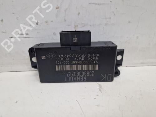 Used Control unit Control unit RENAULT SCÉNIC III (JZ0/1_) 1.2 TCe (JZ16) (132 hp) 39742732 39742732