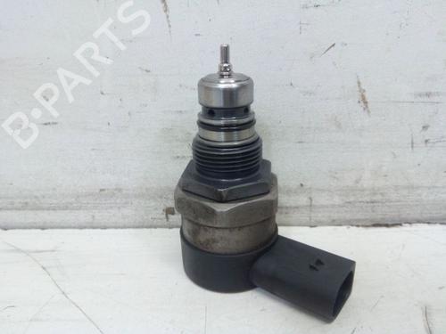 Used Electronic sensor VW TOURAN (1T3) 1.6 TDI (105 hp) 31702382