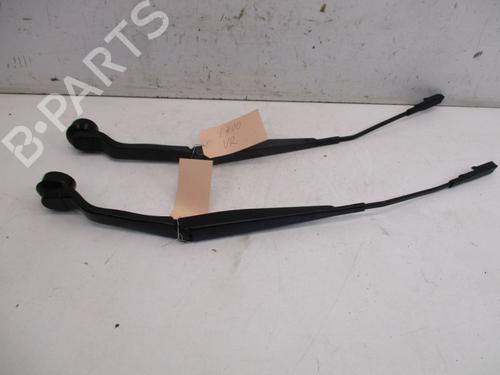 Used Front windshield wiper arm FORD KUGA II (DM2) 1.6 EcoBoost 4x4 (182 hp) 29087791