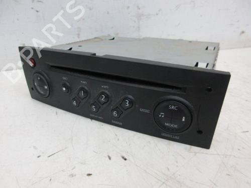 Used Radio RENAULT CLIO III (BR0/1, CR0/1) 1.6 16V (BR09, BR0T, CR09, CR0T) (88 hp) 29098175