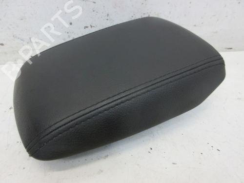 Used Armrest / Center console FORD FOCUS III Saloon 1.6 Flexifuel (120 hp) 30668221