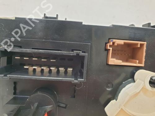 Climate control CITROËN C3 II (SC_) 1.2 VTi 82 | BP38029495I5 - Image 9