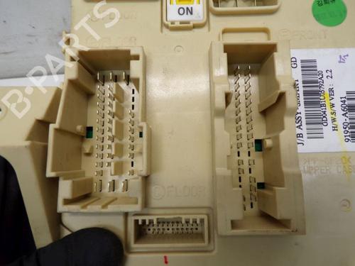 Fuse box HYUNDAI i30 (GD) 1.4 | BP30669262E1 