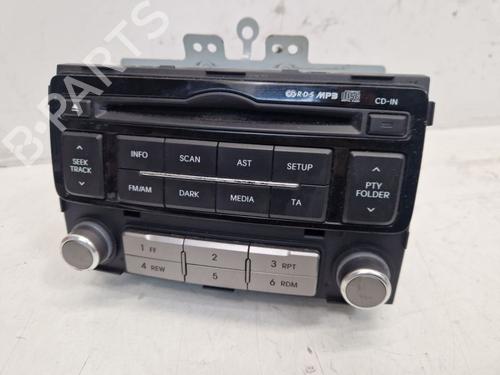 Used Radio HYUNDAI i20 I (PB, PBT) 1.2 (86 hp) 32661596