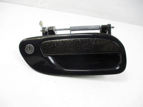 front-right-exterior-door-handle-volvo-s60-i-384-2000-2001-2002-2003-2004-2005-2006-2007-2008-2009-2010-37110330 main image
